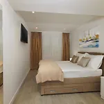 Apartment L&l With Swimming Pool And Seaview Split