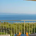L&l With Swimming Pool And Seaview Apartment Split