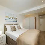 L&l With Swimming Pool And Seaview Apartment *
