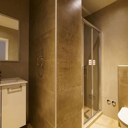 Apartment L&l With Swimming Pool And Seaview