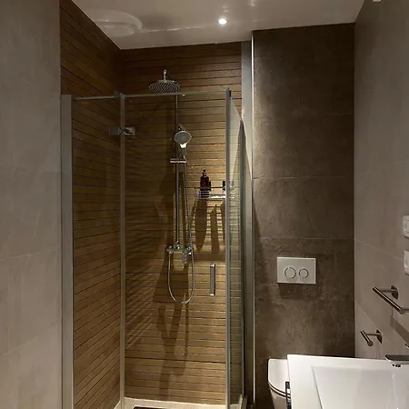L&l With Swimming Pool And Seaview Apartment